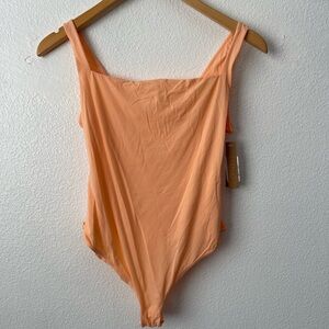SKIMS Fits Everybody Square Neck Bodysuit in Faded Nectar Peach Sz Large